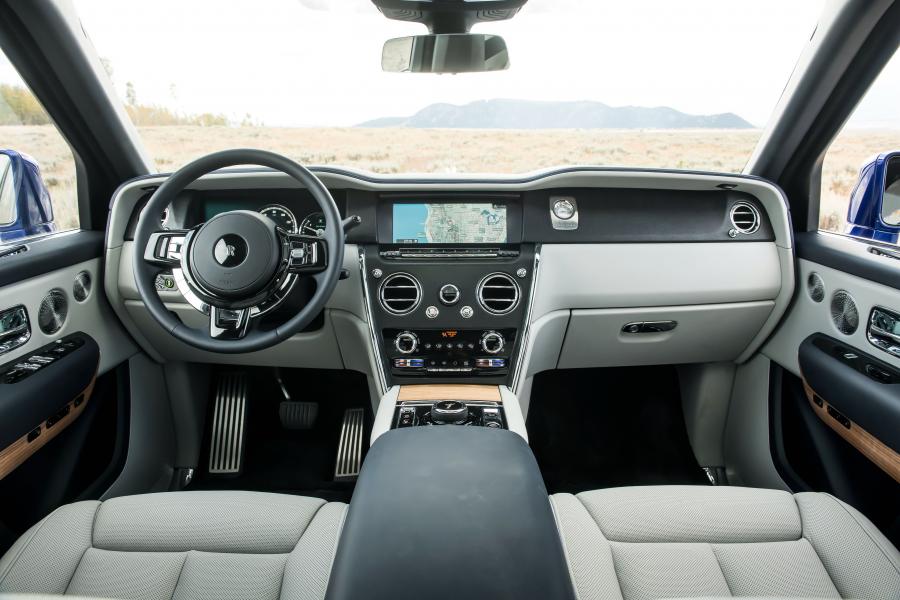 Торпедо Rolls-Royce Cullinan 2018 года  (NA) (фото 22 из 40)